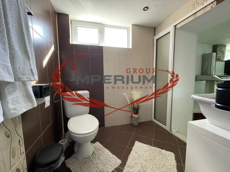 Дава се под наем Двустаен апартамент в Варна, Бриз - 70 кв.м за 714 € - Снимка #9