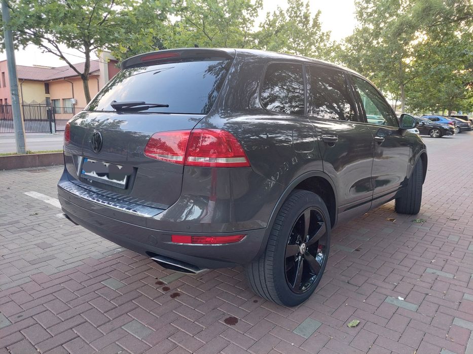 Wolkswagen Touareg 3.0 v6 245cp /Panoramic/Camere 360 / Jante r21
