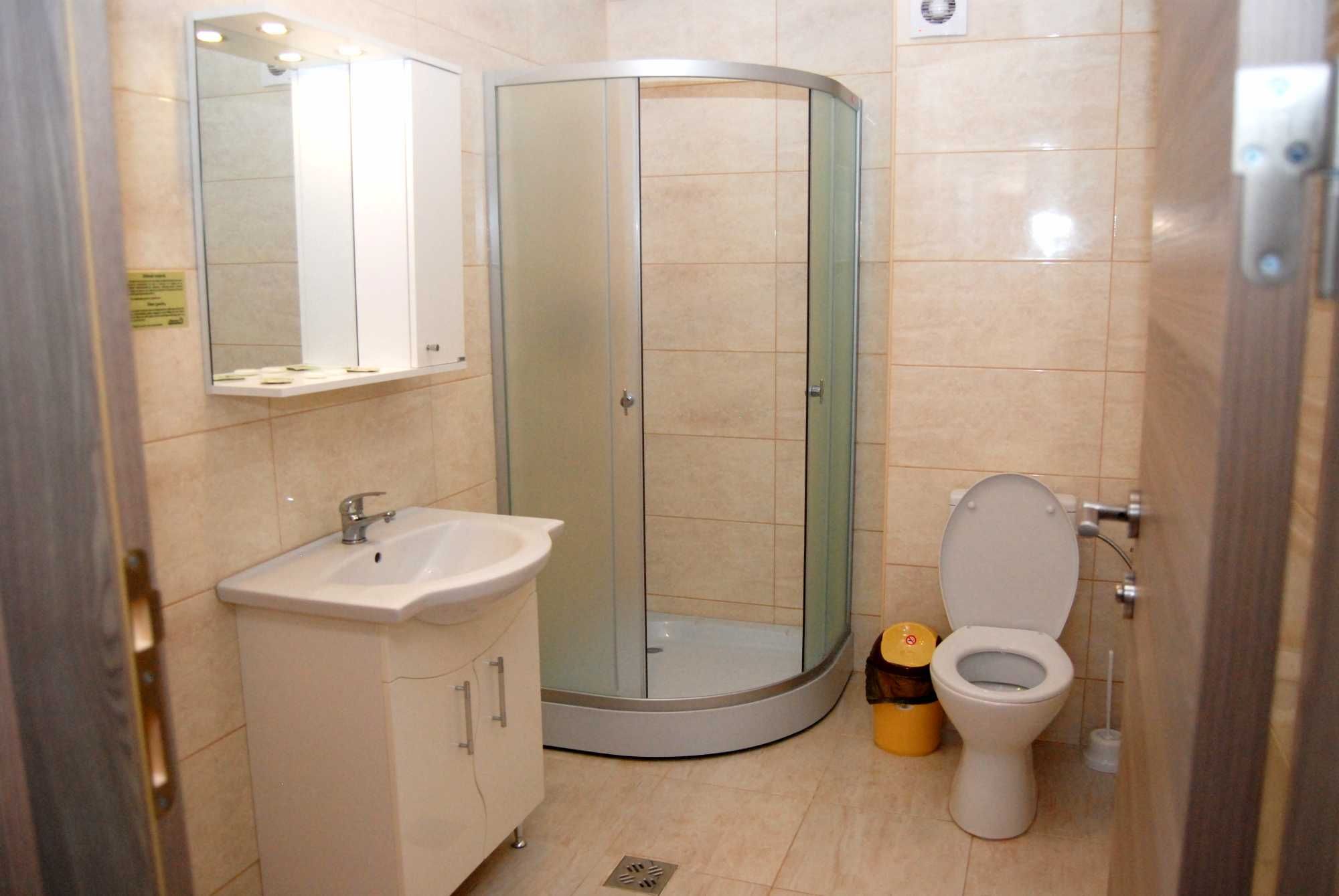 Inchiriez apartament 2 camere Summerland