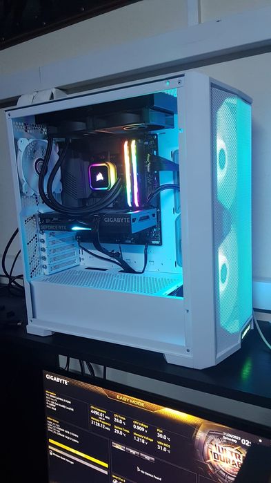 PC Gaming High-End + monitor LG ultragear 240hz