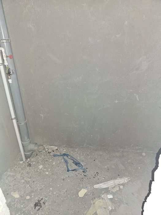 1 хоналик квартира 2-каватдан сотилади.Ор: 5-Мкр, Мелодия кафе оркаси