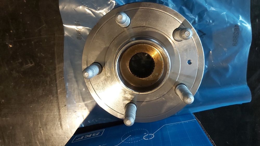 Лагер главина Опел Инсигния SKF VKBA 6667