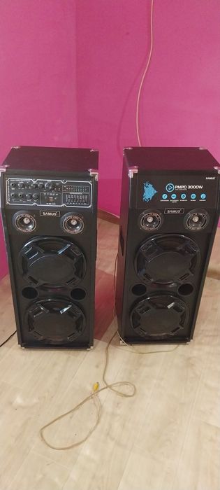 Vand sau schimb boxe în stare perfecta