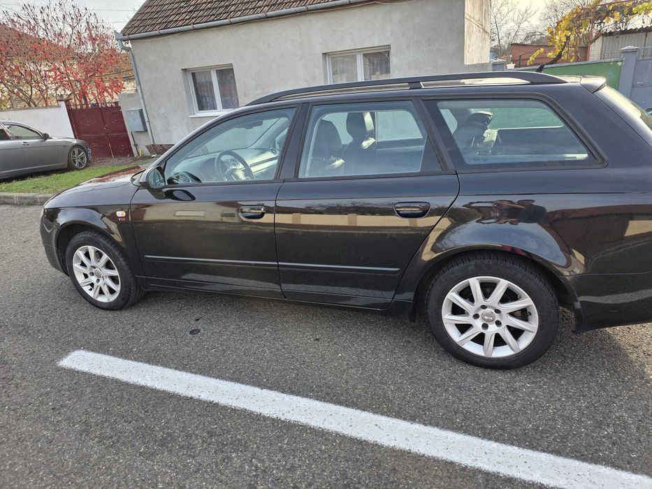 Seat Exeo  an 2012, 2.0 TDI, 143 CP, 273.500 km, 4950 euro negociabil.