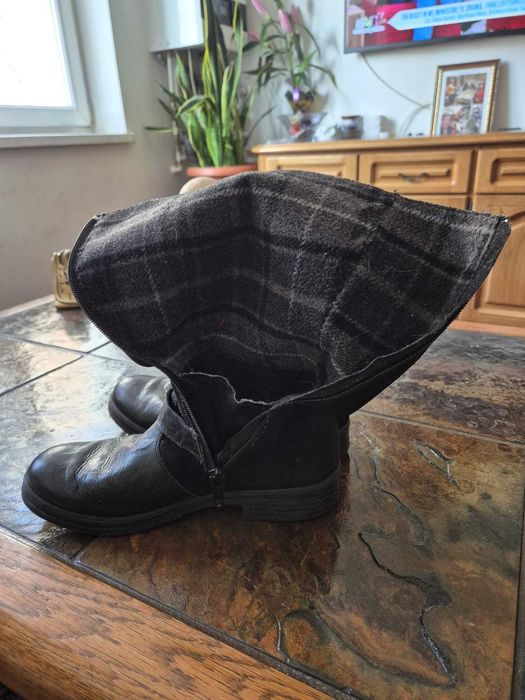 Cizme scurte pulpe subtiri