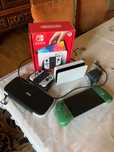 Consola Nintendo switch oled + dock si jocuri