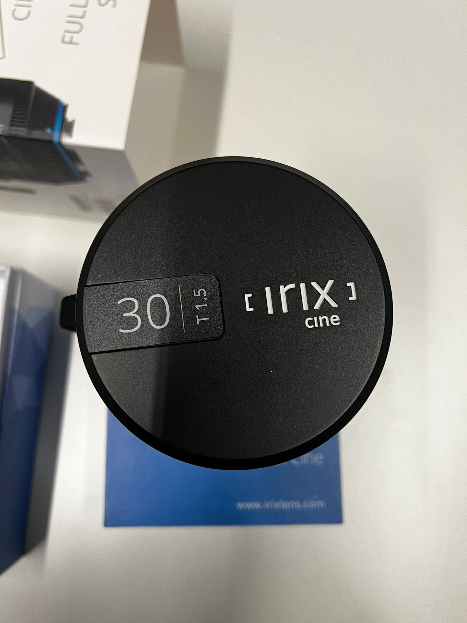 Obiectiv cine lens manual IRIX 30mm t1.5 RF mount