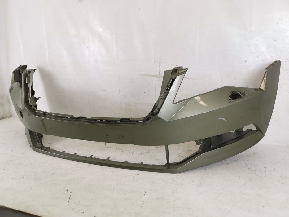 Предна броня Шкода Суперб 3 / Skoda Superb 3 Оригинална