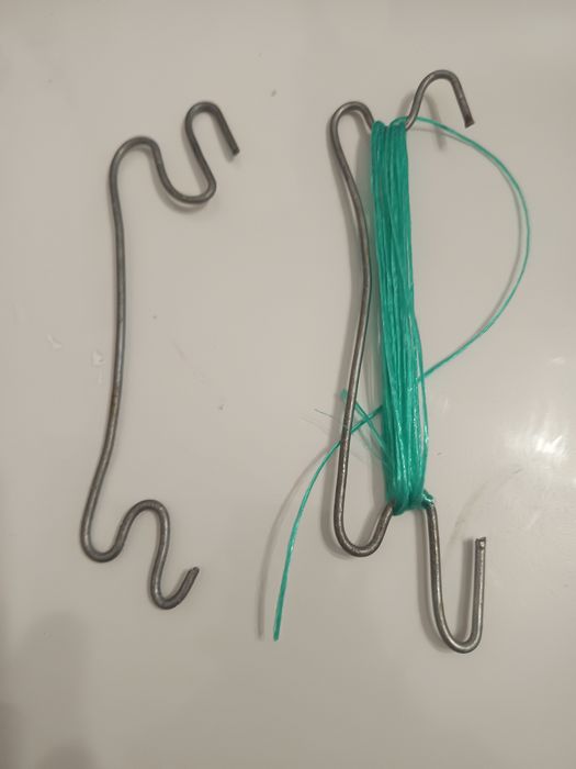 Cârlig de prindere pt plante