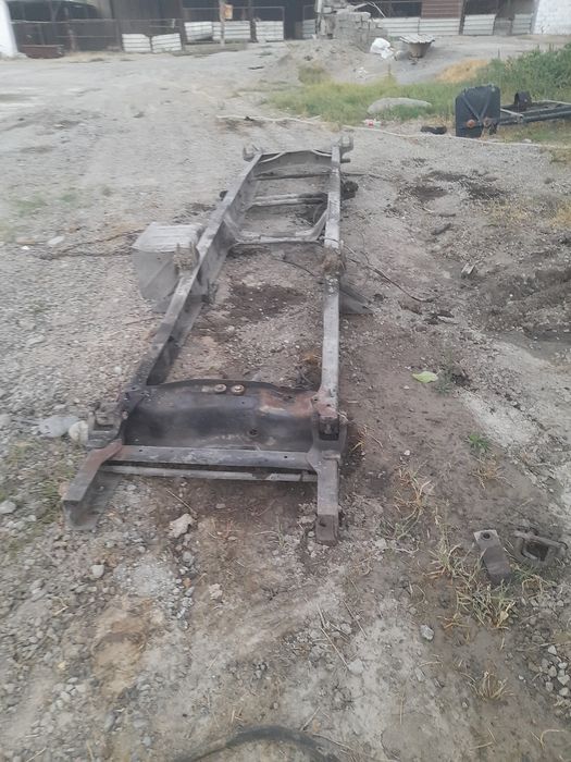 Зил самосвал сотилади