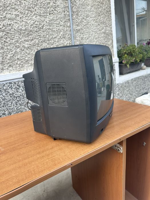 Продавам телевизор голям и малък от старите здрави и работещи