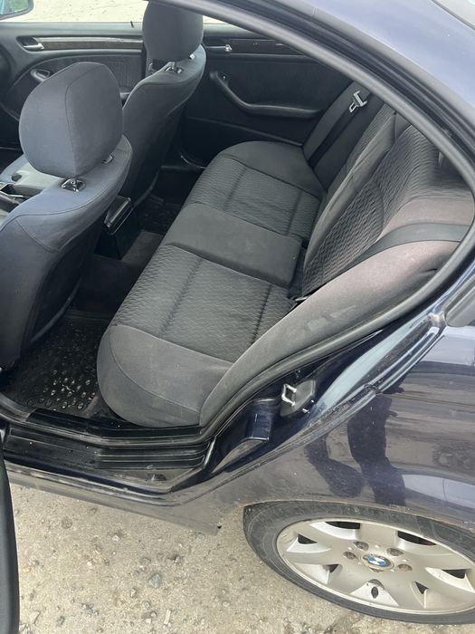 Vand bmw seria3 ,320