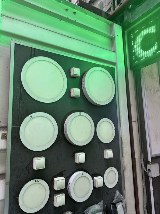 Споты наружние внутренние любые офисные светильники  линейные 120 см