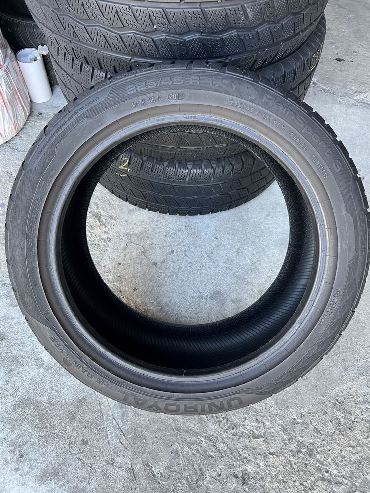 2 anvelope de vara 225/45/17 Uniroyal 7 mm!