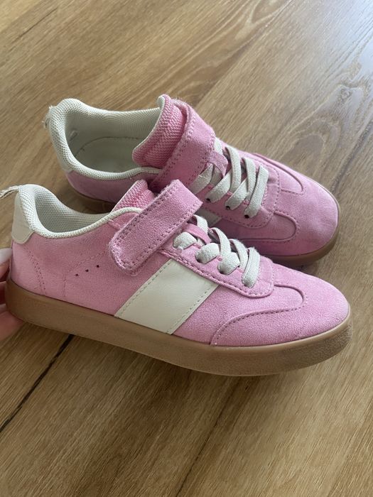 Vand adidasi HM mar 29