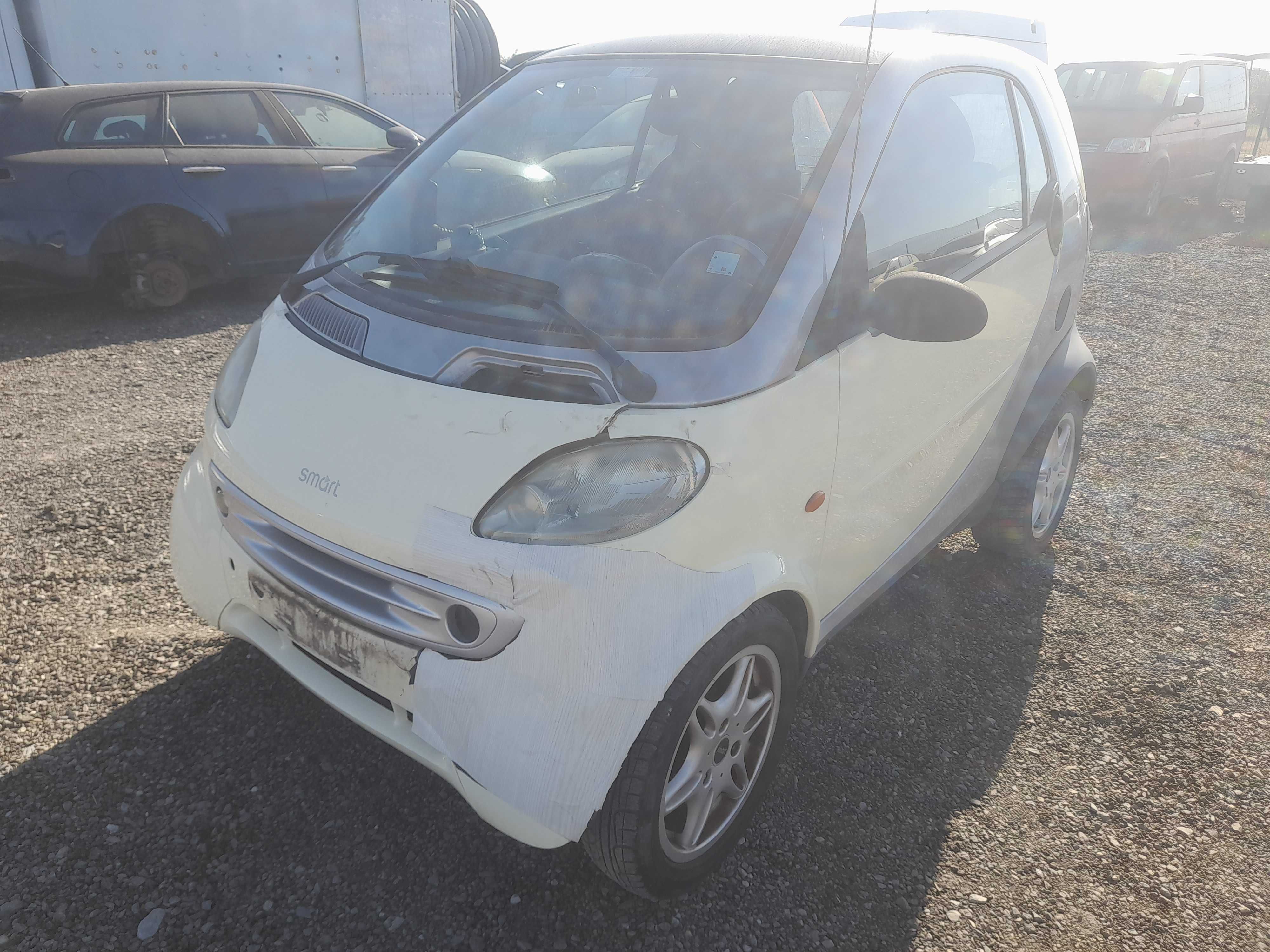 На части! Smart ForTwo 0.7 i