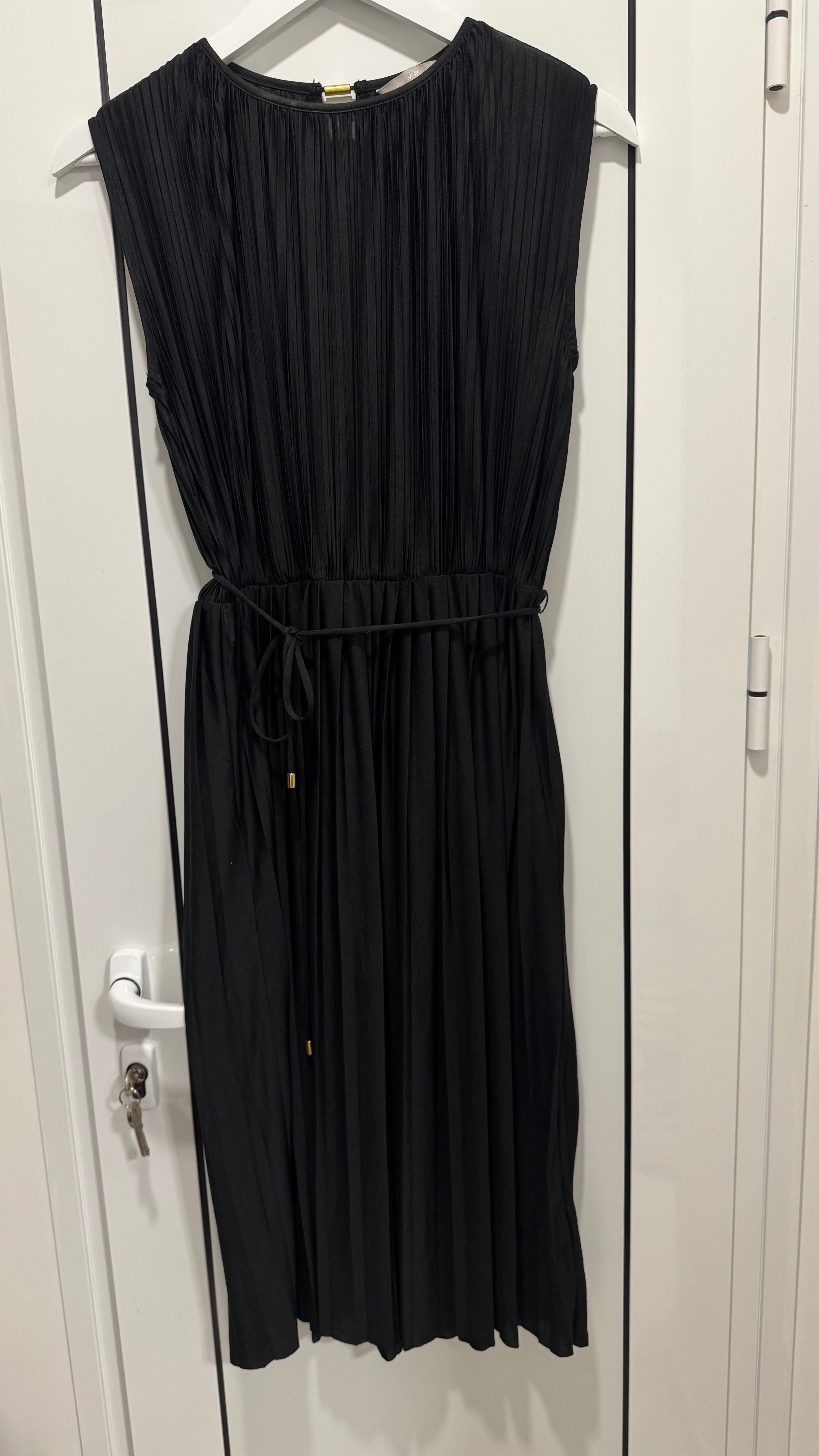 Плисирана рокля H&M