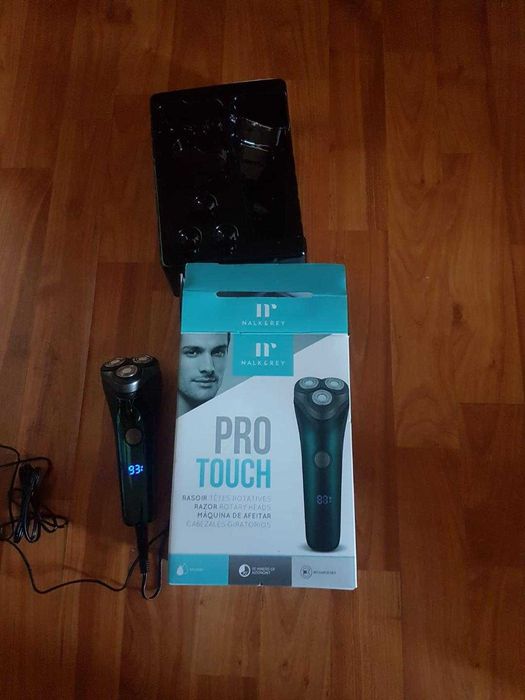 vand aparat de ras electrica  remington 60 lei si pro touch