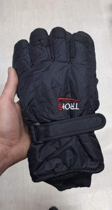 Мужские спортивные лыжные термо перчатки..