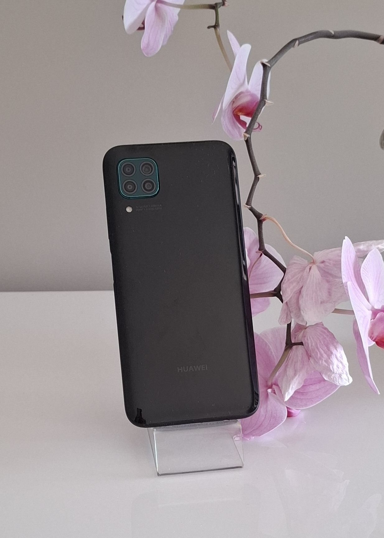 Телефон Huawei p40lite