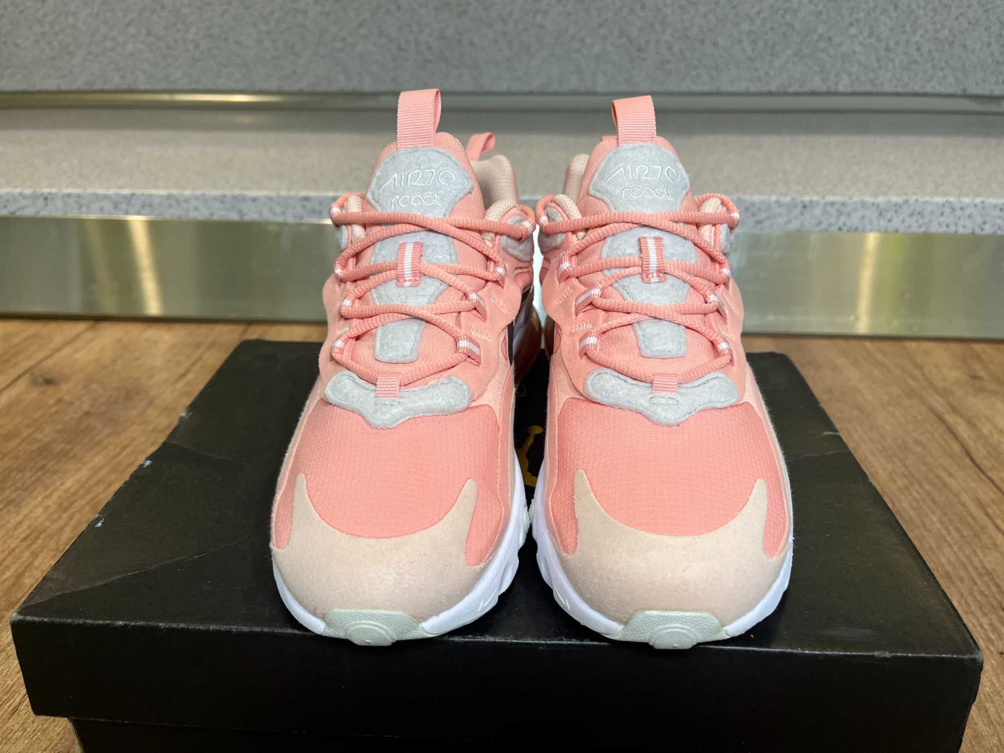 ОРИГИНАЛНИ *** Nike Air Max 270 React GG 'Bleached Coral'