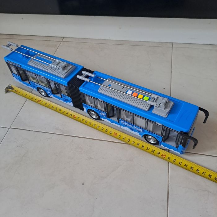 Детски играчки - тролей и кран