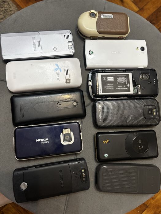 Ретро(работещи) телефони