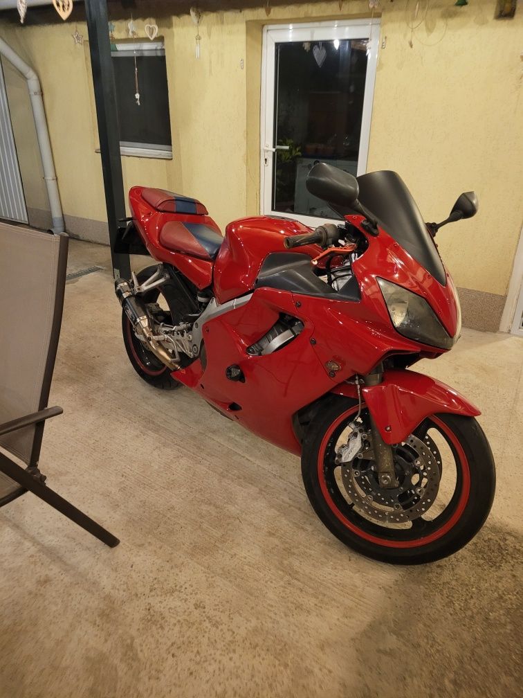 Honda CBR 600F4i Sport