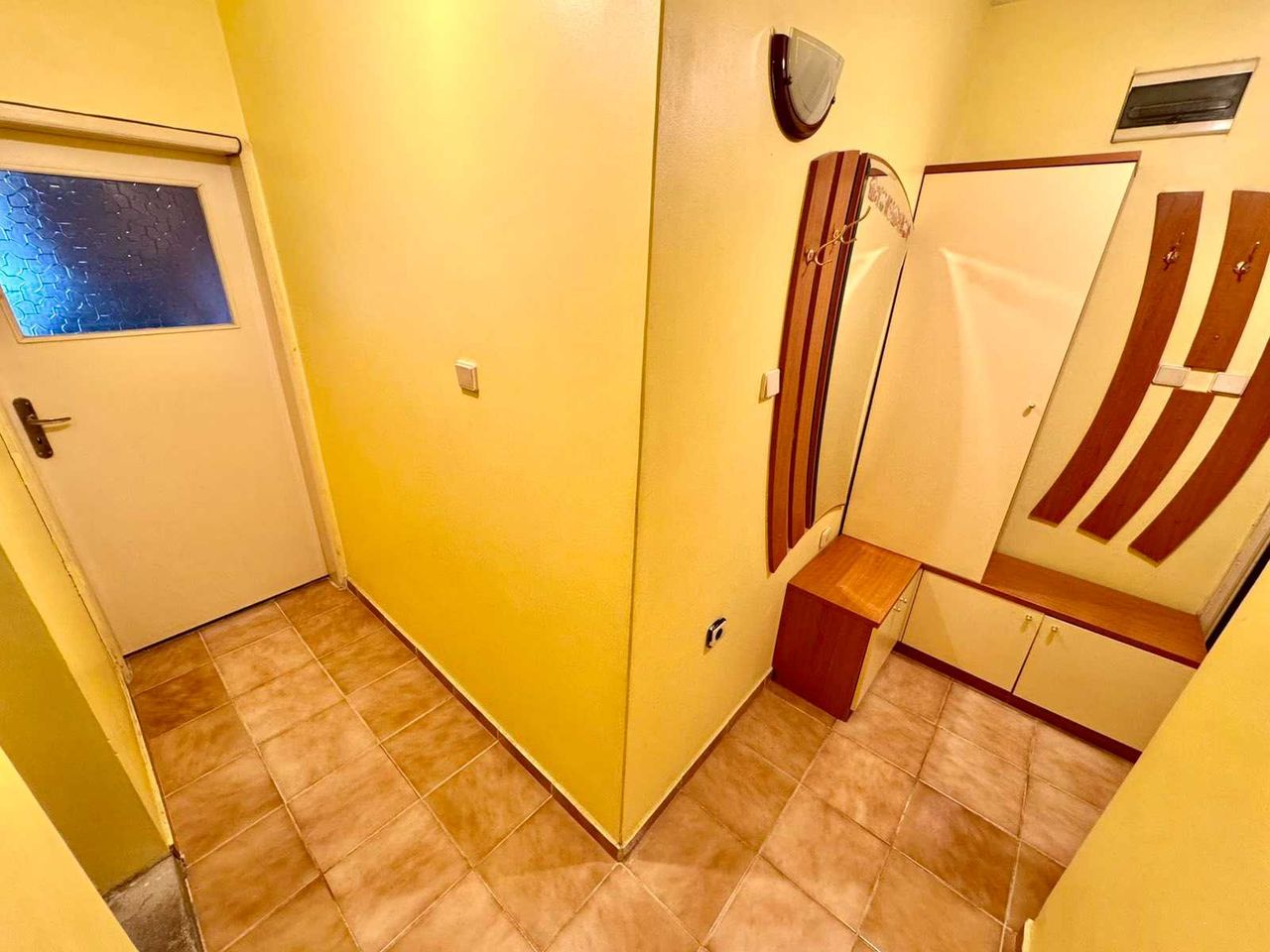 Продава се Двустаен апартамент в Русе, Център - 79 кв.м за 1456 €/кв.м - Снимка #14