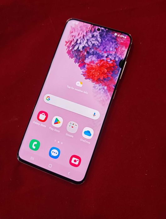 ***Петно на екрана*** Samsung Galaxy S20 5G 128GB