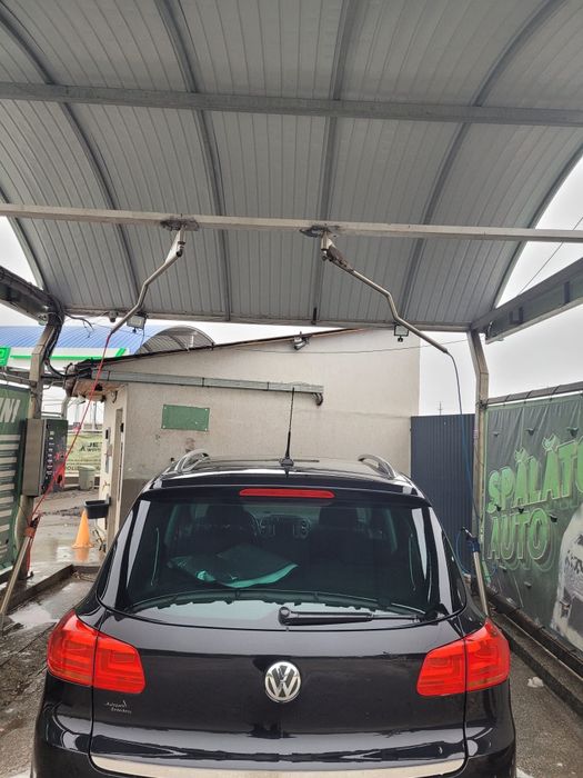 Volkswagen tiguan 2011