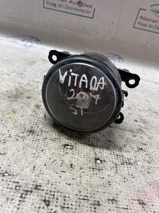 proiectoare stanga  suzuki vitara 2017