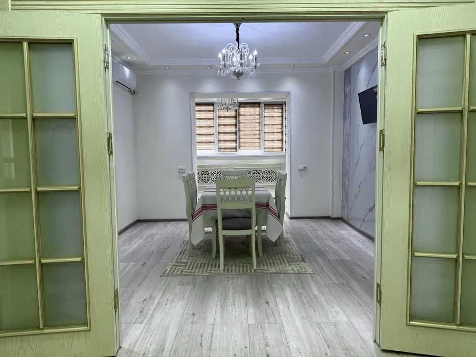 Аренда 5/4/9 Госпитальный 180 кв Mirabad Avenue Гостиница Россия