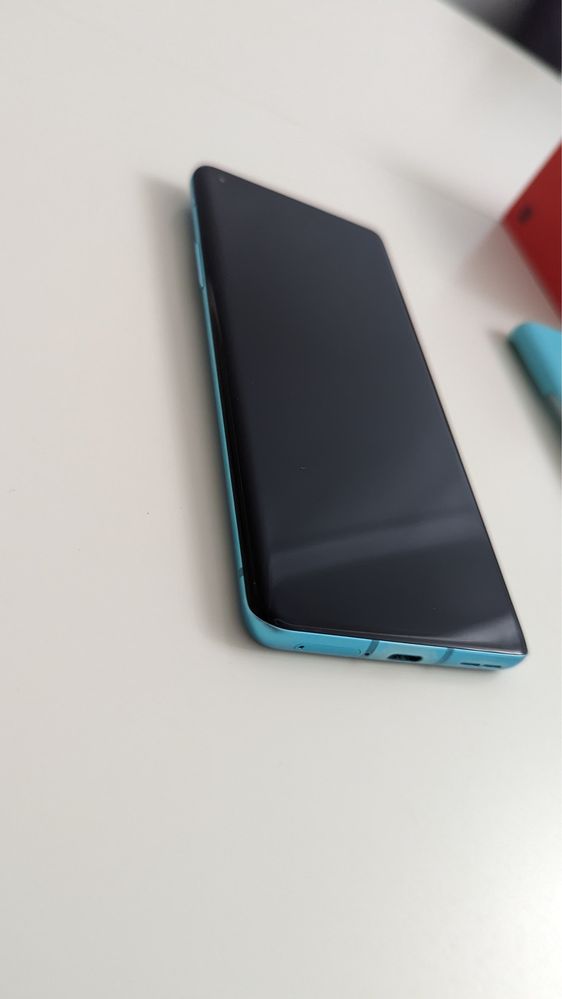 Смартфон OnePlus 8 Pro