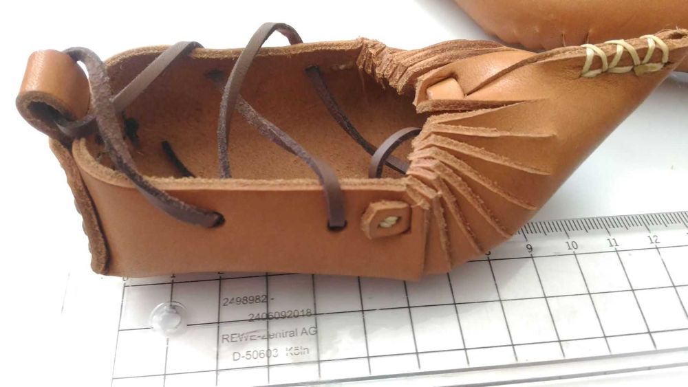 Opincute mici pentru copii sau decor/decoratiune