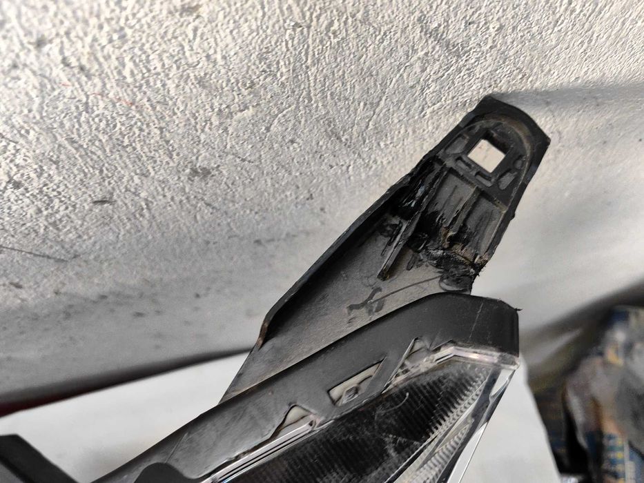 Оригинален фар  Mitsubishi Eclipse Cross Full Led