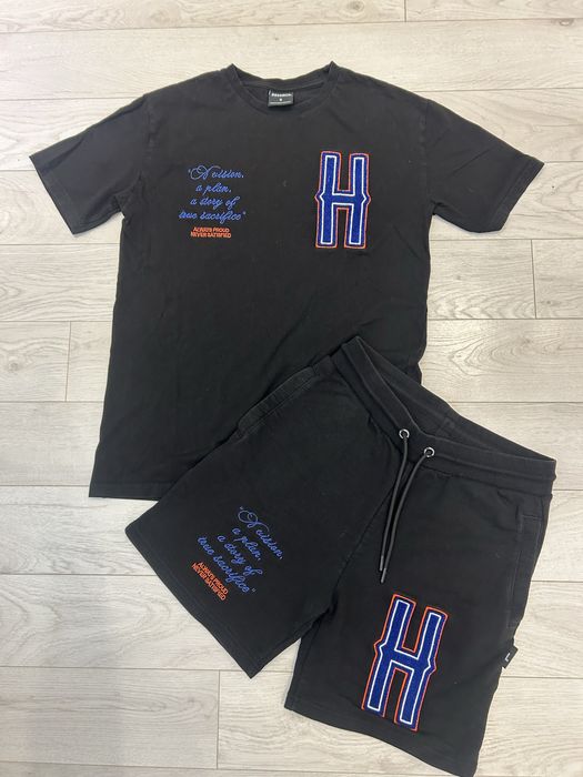 Къс екип на Hoodrich