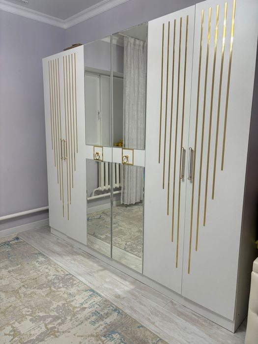 Шкаф сатылады!1жыл қолданылған тек