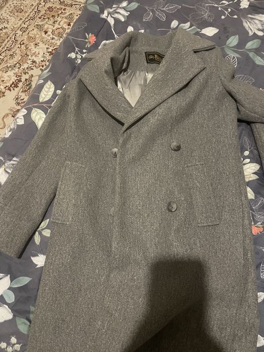 Продам пальто демисезон  новая