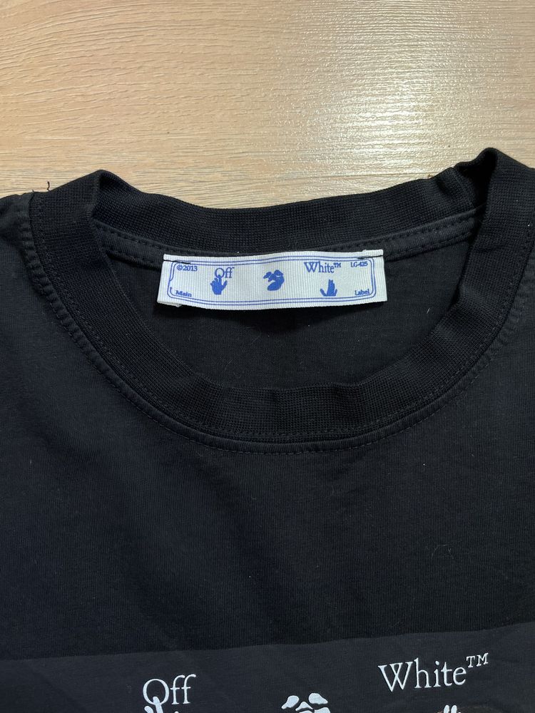 Off White Caravaggio мъжка тениска размер M-L