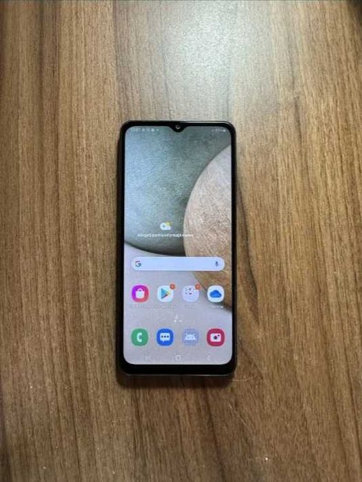 Vând Samsung A12