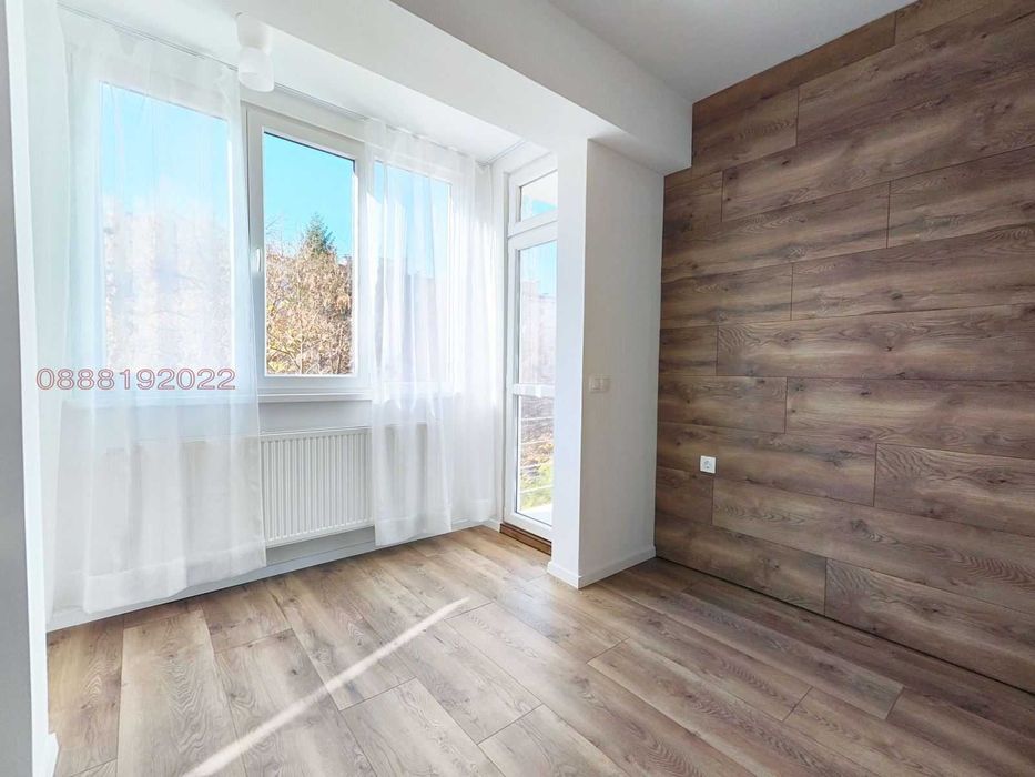 Тристаен апартамент в жк Борово