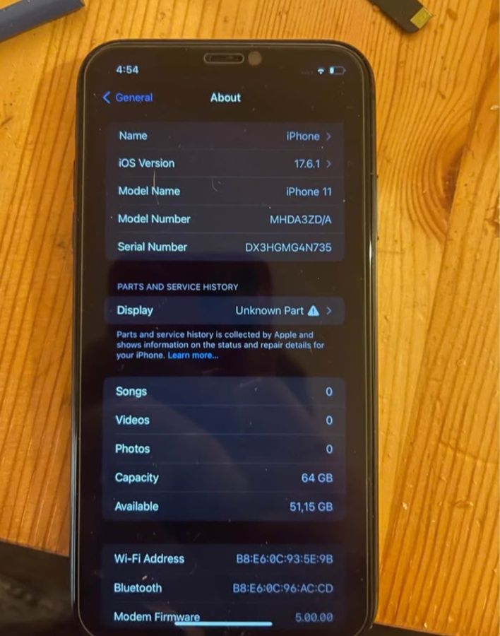 Iphone 11  black  64gb