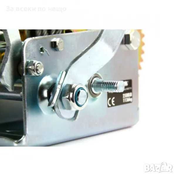 НЕМСКА Ръчнa Лебедка 2500 – 1130 КГ Mar-Pol + Подарък ЛЕД ФЕНЕР