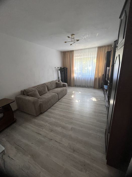 Apartament de inchiriat