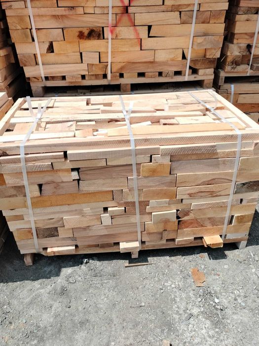 Vând ceuri paletizate de fag