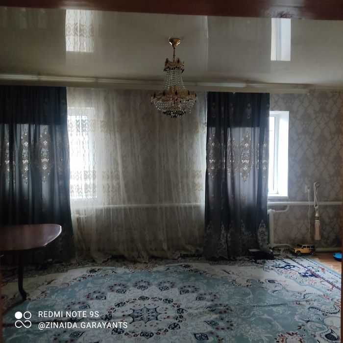 Продам два дома в одном дворе