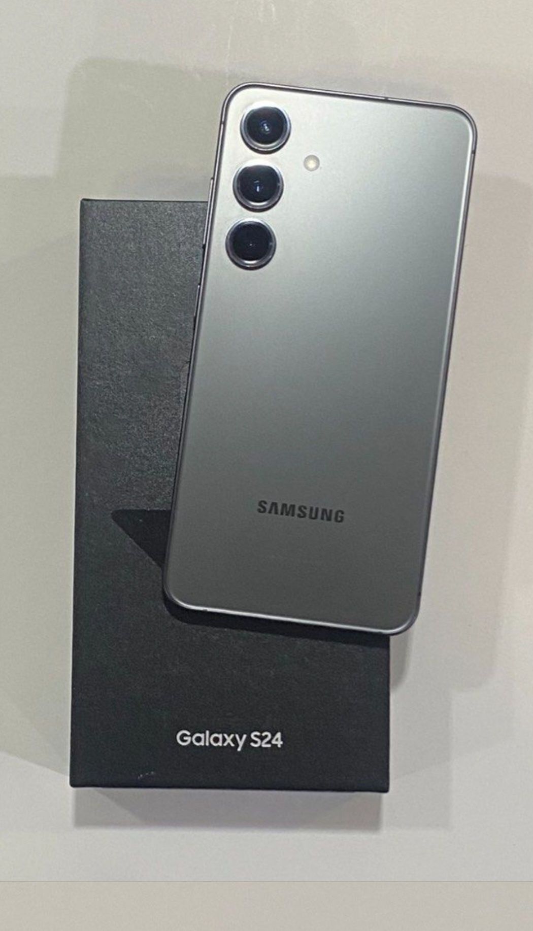 Samsung s24 black onyx Гаранция, Отличен
