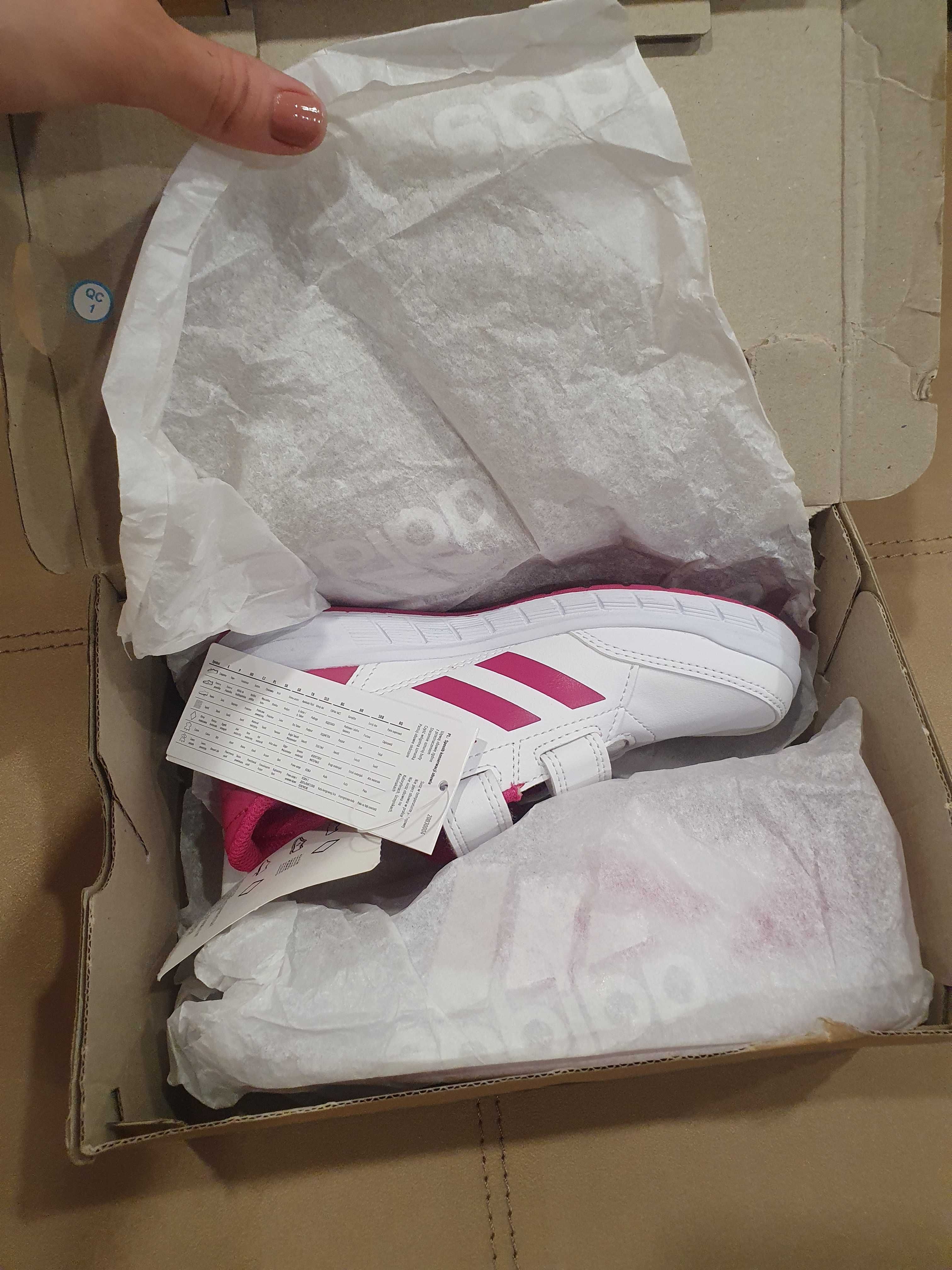 Маратонки за момиче Adidas 30 номер