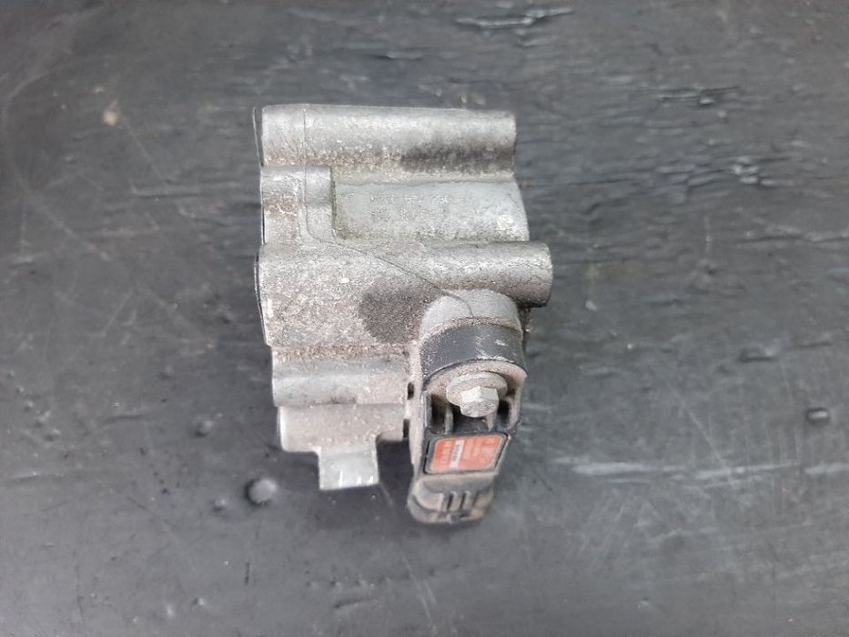 Tub galerie egr cu senzor 2.0 dci m9r renault laguna 3 8200854280